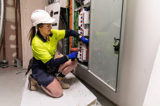 Best Affordable Emergency Electrician  in Quincy, WA